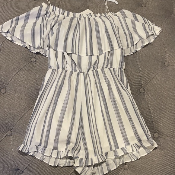 Romper - Picture 7 of 7